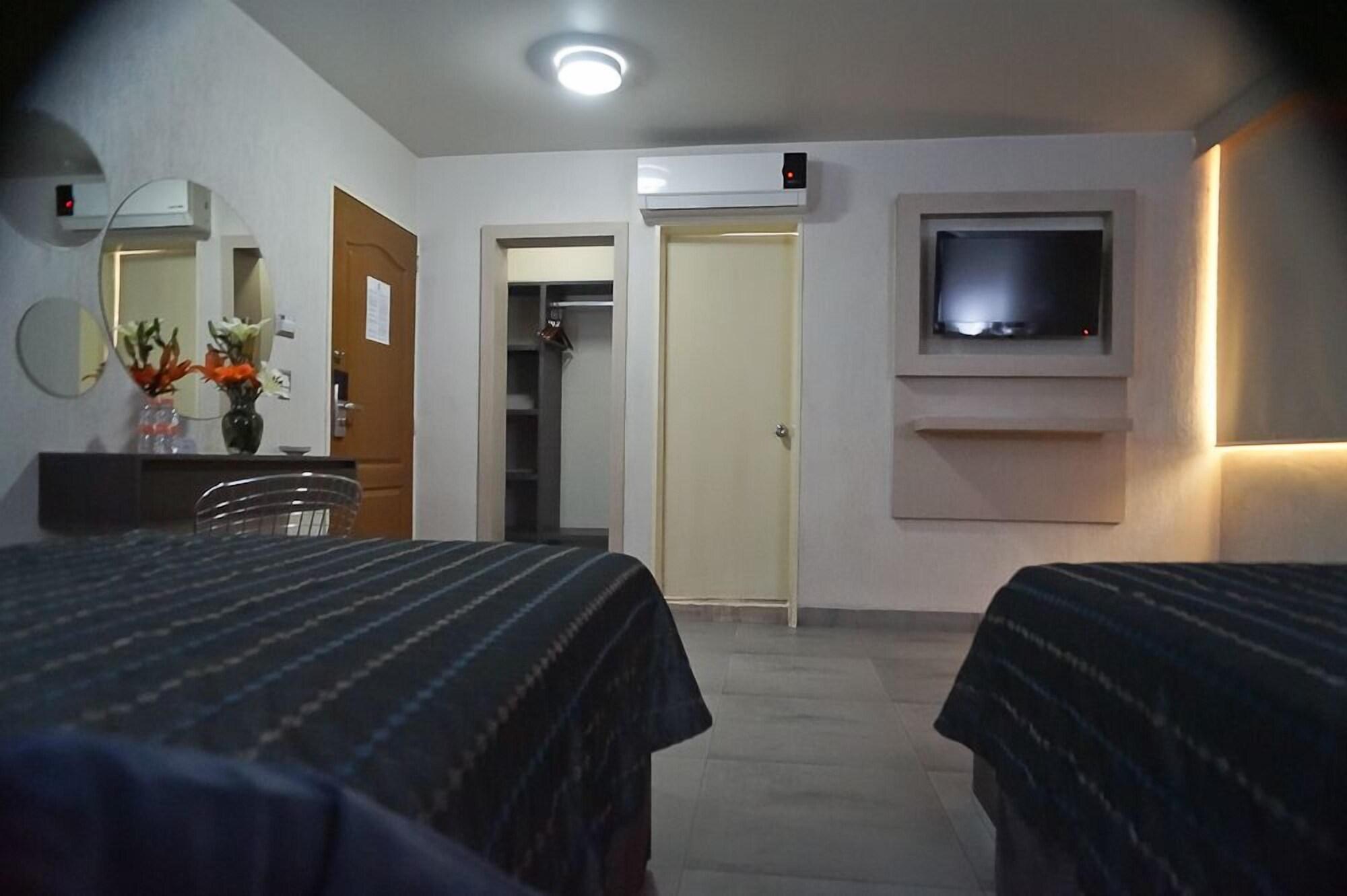 Hotel Expo Abastos Γκουανταλαχάρα Εξωτερικό φωτογραφία